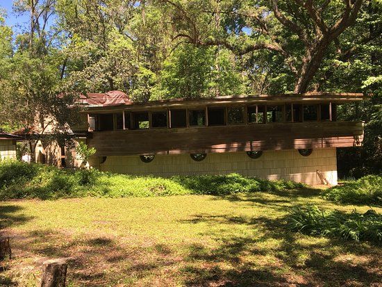 Lewis Spring House