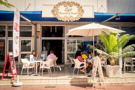 Cinnamon & Vanilla Cafe