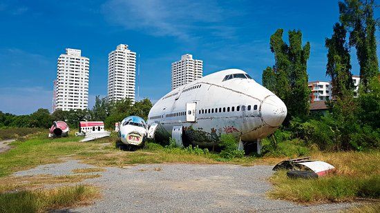 Airplane Graveyard