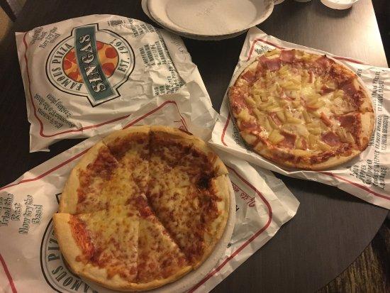 Singas Famous Pizza