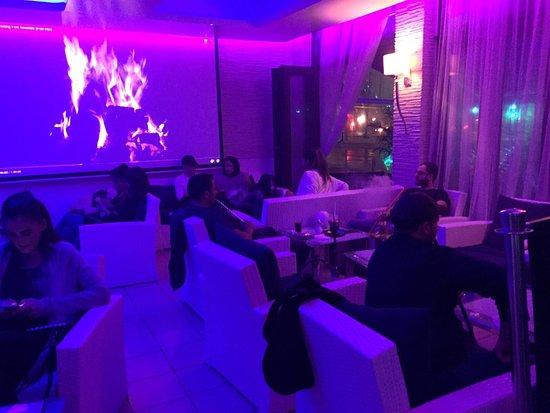 White Lounge