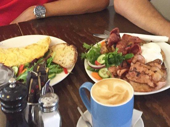 Cafe Ella