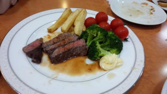 Tomis Kitchen