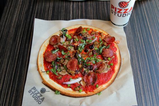 Pizza Studio