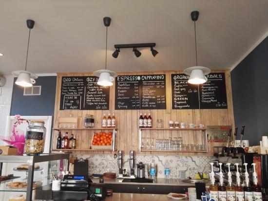 Mugs & Co Cozy Cafe & Bakery