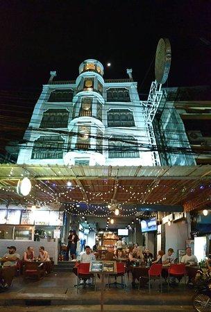Star Dome Restaurant