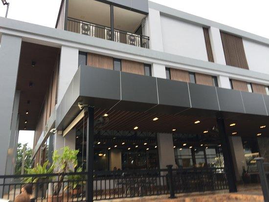 The M Cafe