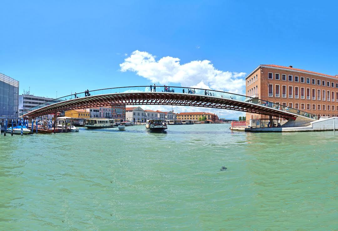 Constitution Bridge