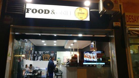 Food & Grill Bar