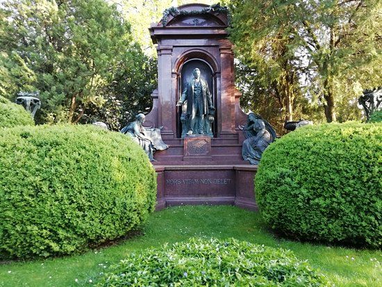 Central Cemetery