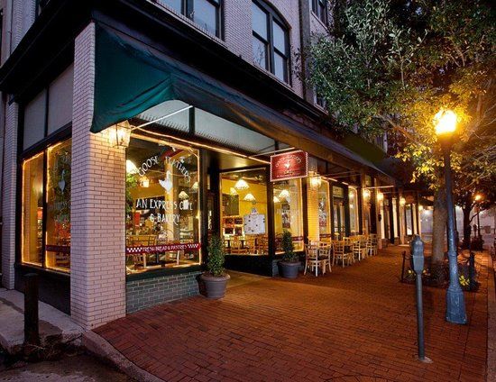 Goose Feathers An Express Cafe & Bakery