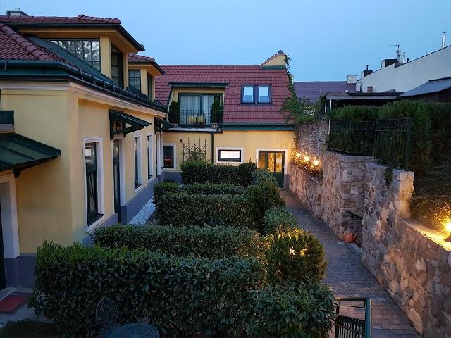 Hotel & Heuriger Schneider-Gossl