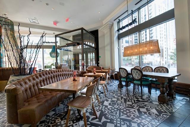 Nando's Bay Street