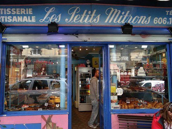 Les Petits Mitrons