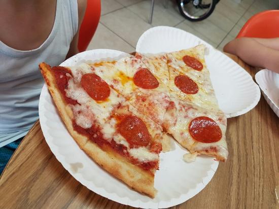 Mega Pizza