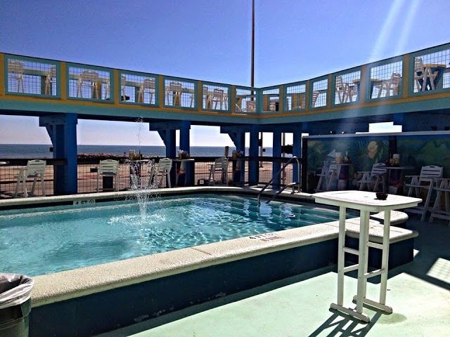 Float Pool & Patio Bar
