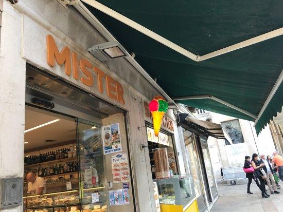 Bar Mister Sandwich