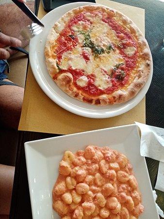 Alinari Cafe