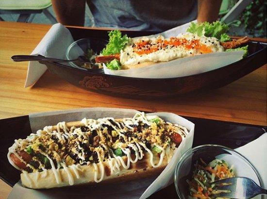 Oishii Hot Dog