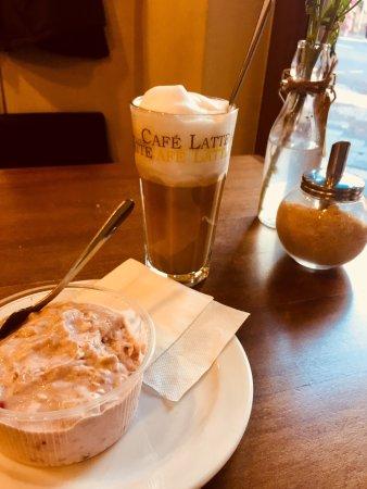 Peaberries Cafe