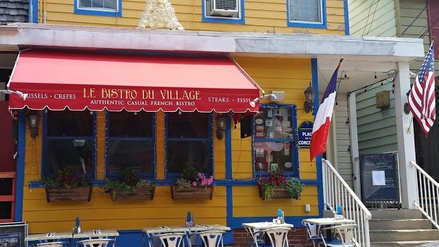 Le Bistro Du Village