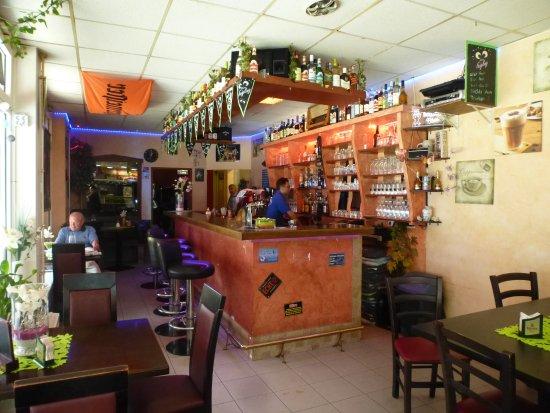 Bistro Cafe Arena