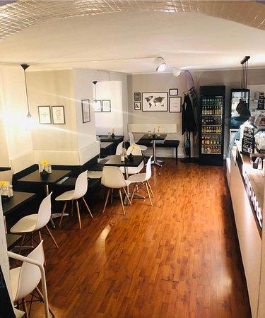 Mo's Coffee
