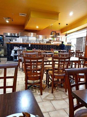 In & Out Thai Noodle Bar