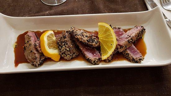 Bistro Domino