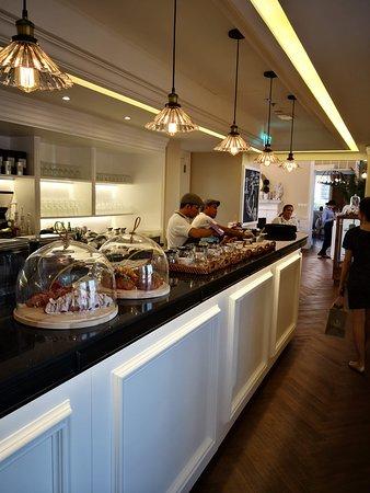 The Hamptons Cafe