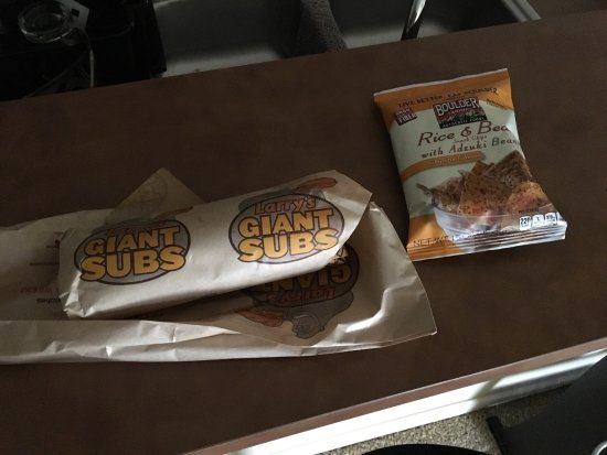 Larry's Giant Subs