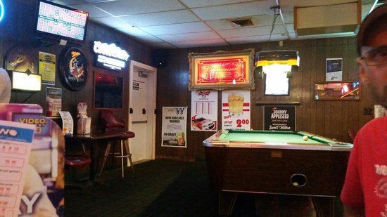 Glass House Tavern