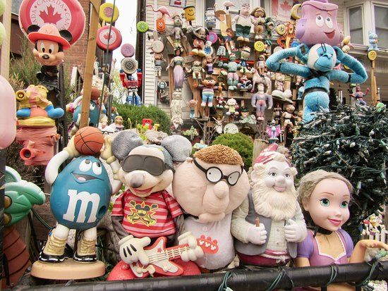 Tchotchke House