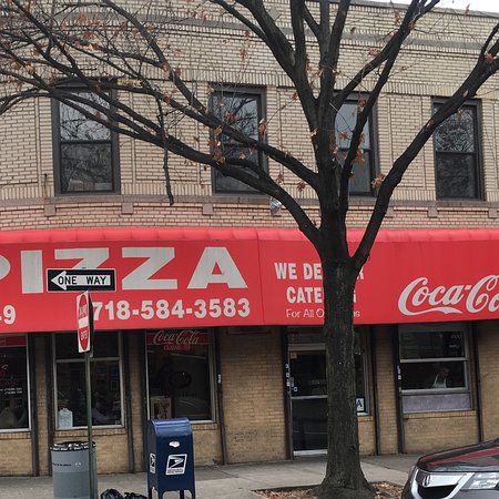 Catanias Pizza Cafe