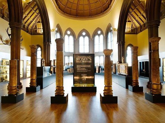 Hunterian Art Gallery