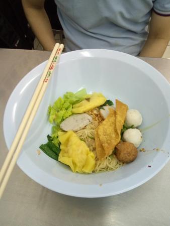 Kuaitiao Lukchin Pla Nai Chow