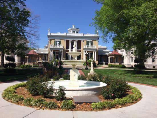 Belmont Mansion