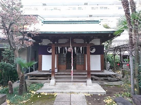 Oiwa Inari Shrine