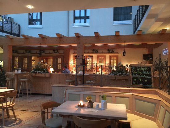Estrel-Stube im Estrel Hotel