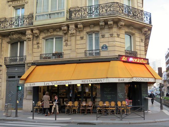 Les Volontaires