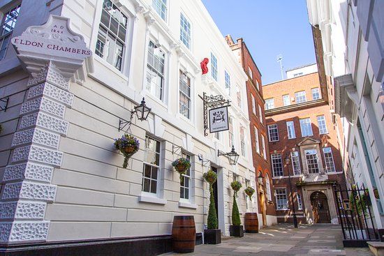 The Devereux Pub