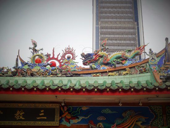 Sam Kow Tong Temple