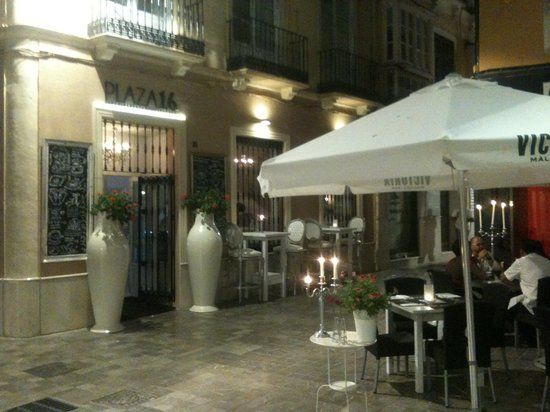 Plaza 16