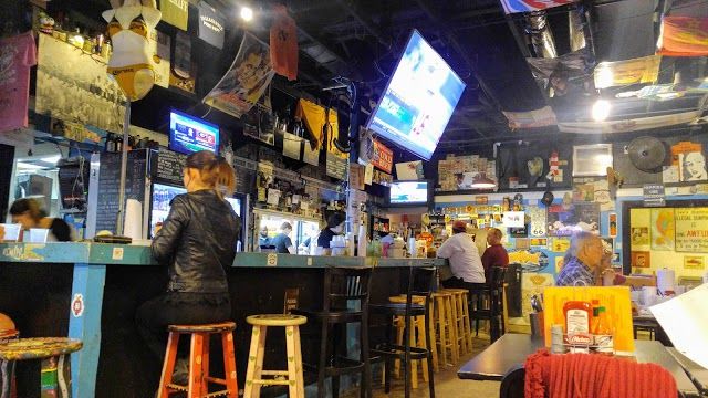 Bird's Aphrodisiac Oyster Shack