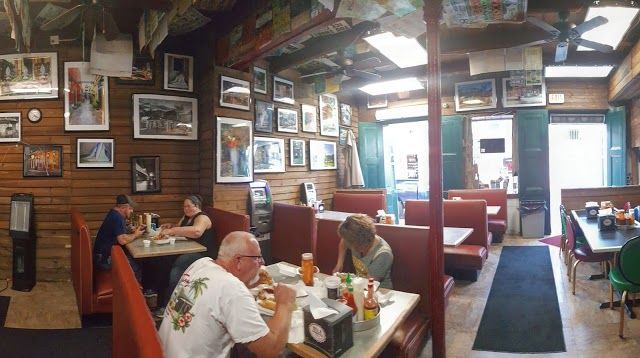 NOLA Poboys