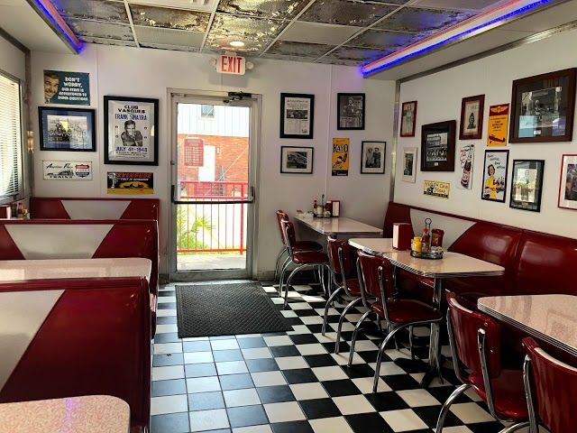 Starlite Diner