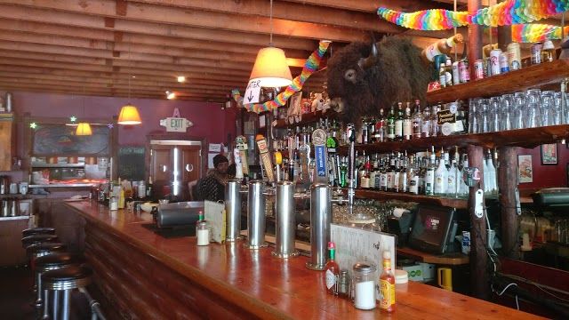 Linda's Tavern