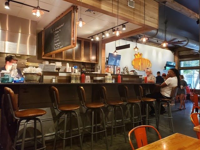 Dog House Deli