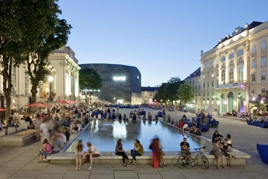 MuseumsQuartier