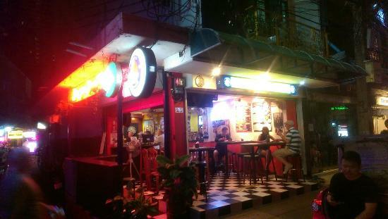 Buddy's Bar & Grill